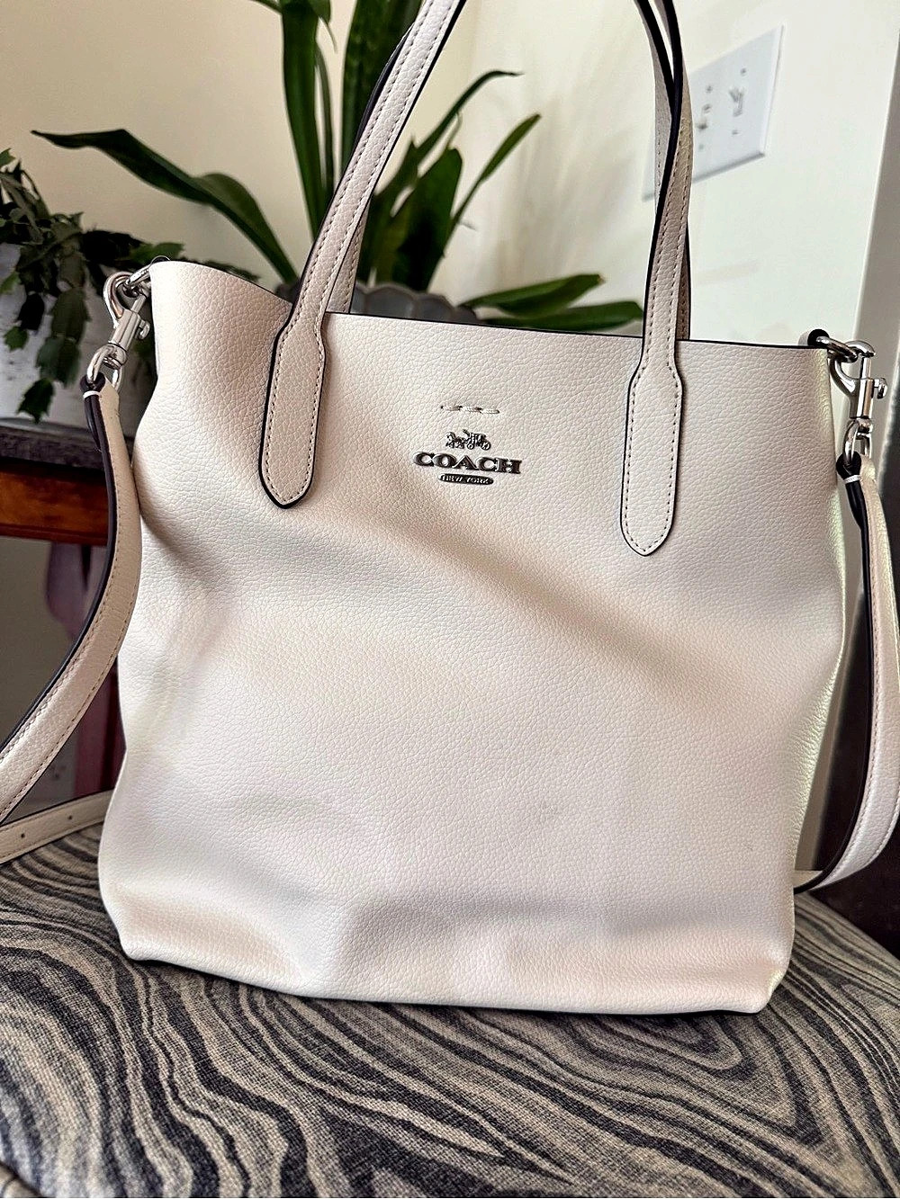 Coach Small Thea Tote Leather Tote in White